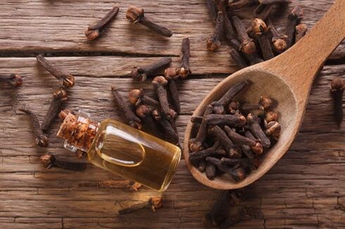 Clove cleans the parasites in the body