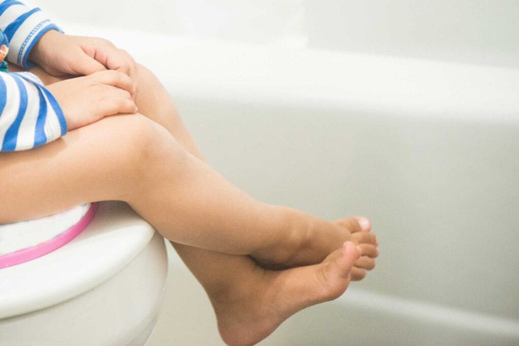 Constipation in children is a symptom of worms