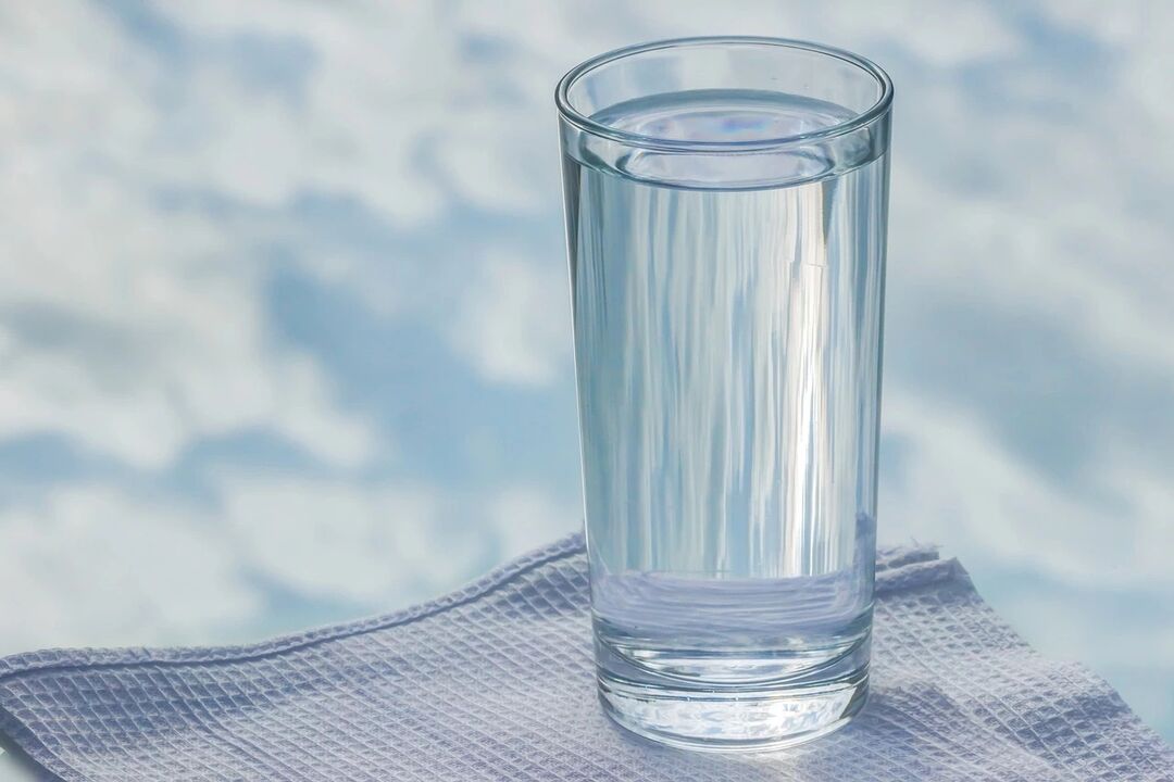 High-quality water and worms